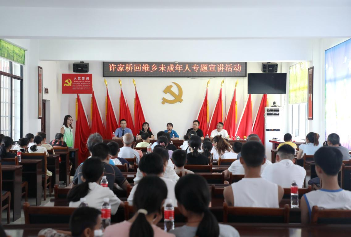 许家桥民政社工站：“巧手义卖・暖邻同行”手工公益帮扶活动