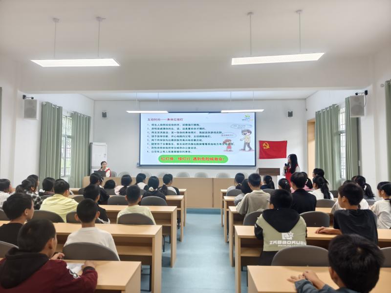 许家桥回维乡：守护花蕾  共筑防线