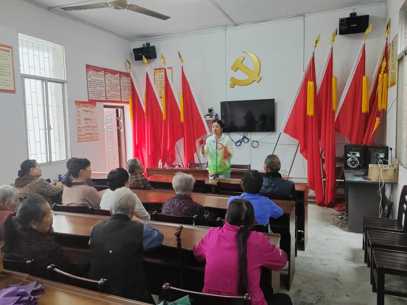 许家桥回维乡：巧手同行，共迎双节