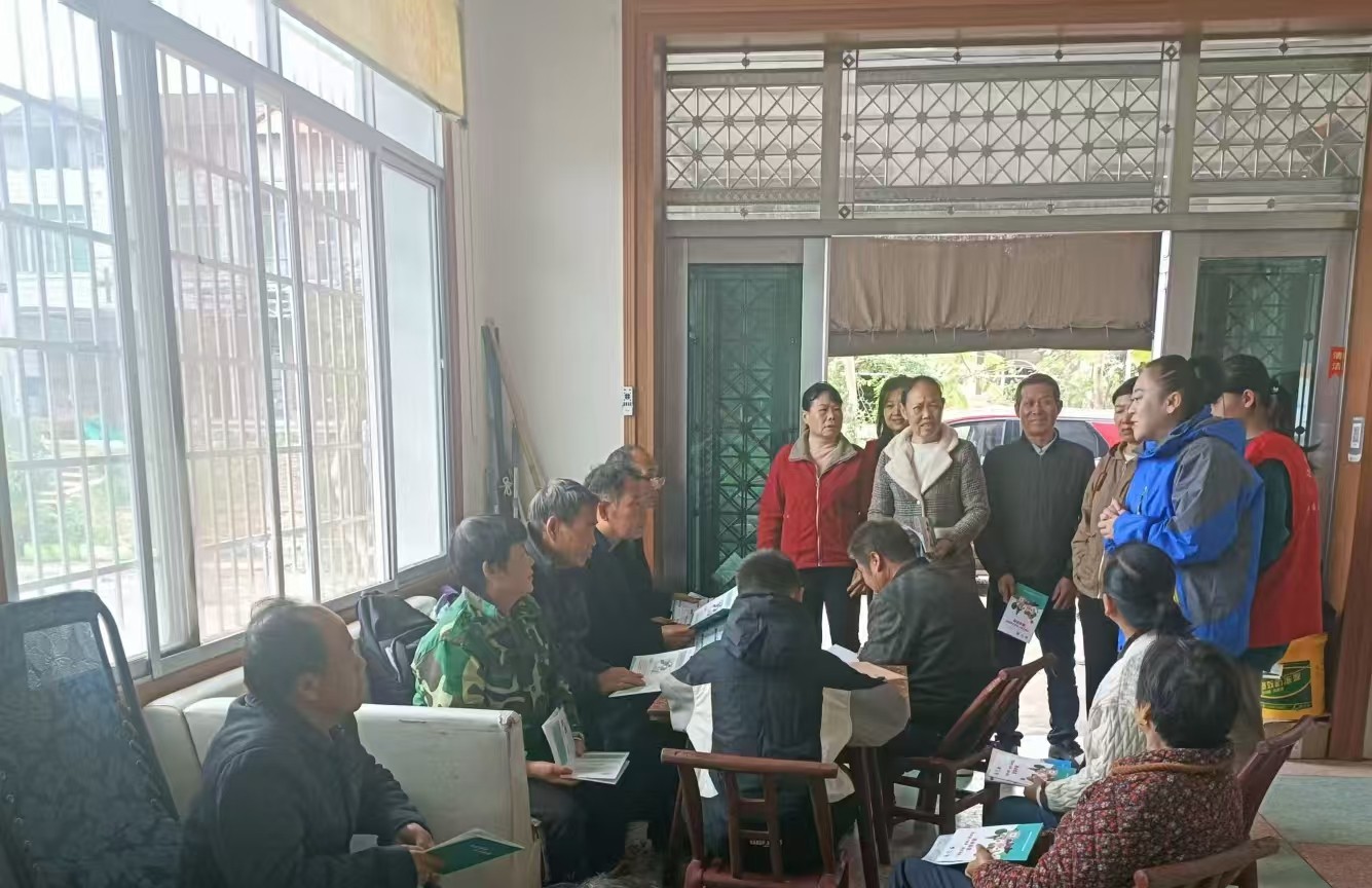 蒿子港镇：情暖重阳，织密银发守护网