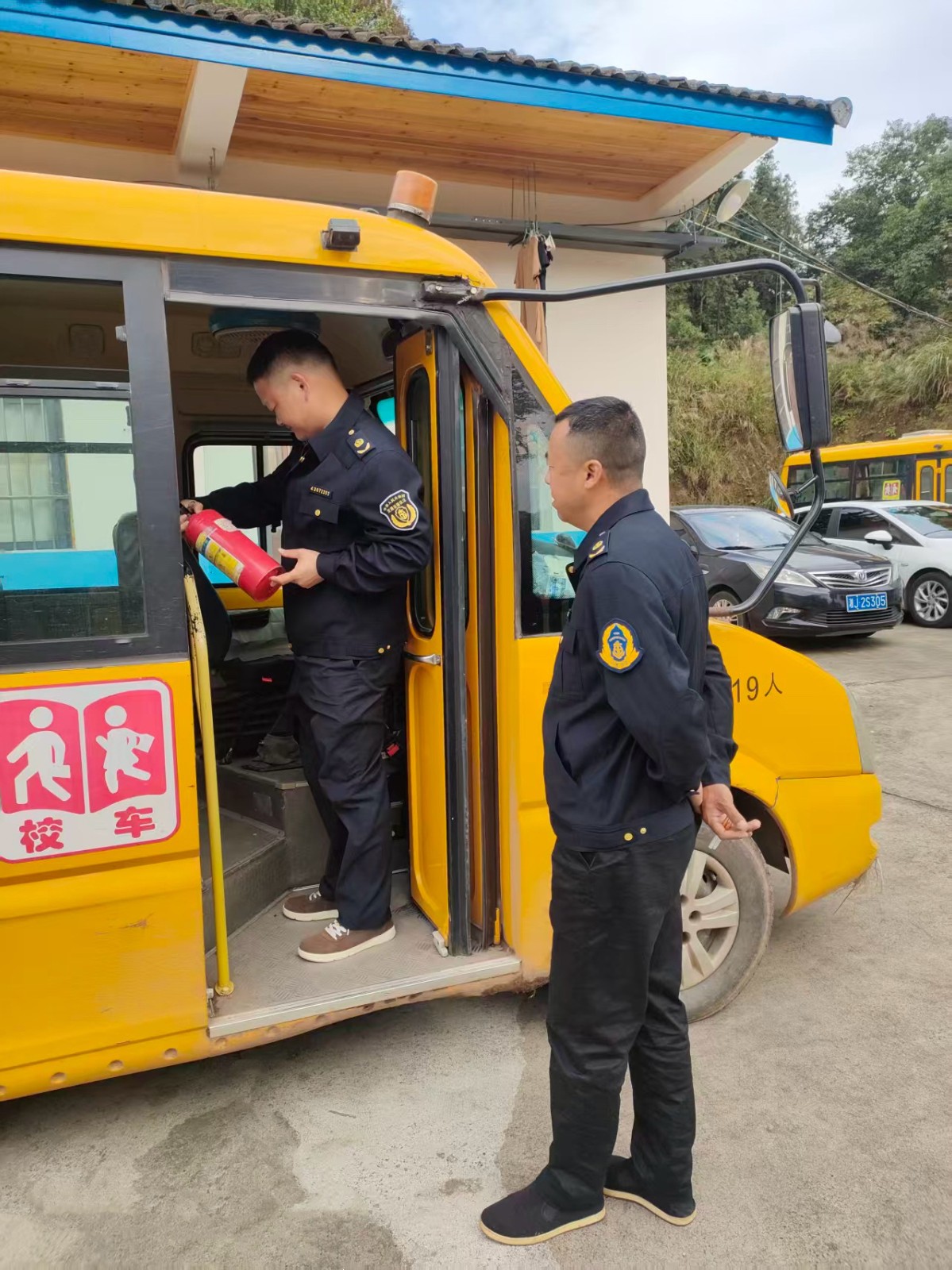 鼎城区交通运输局：筑牢校园安全“防护网”  护航师生平安“上学路”