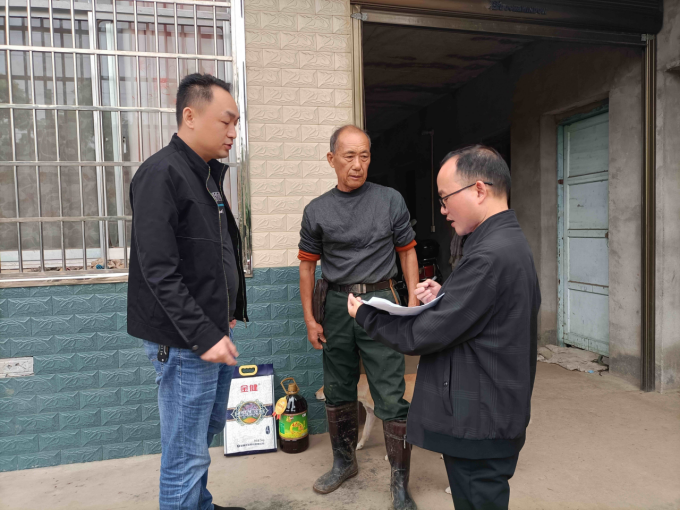 十美堂镇：入户走访暖人心 精准监测防返贫