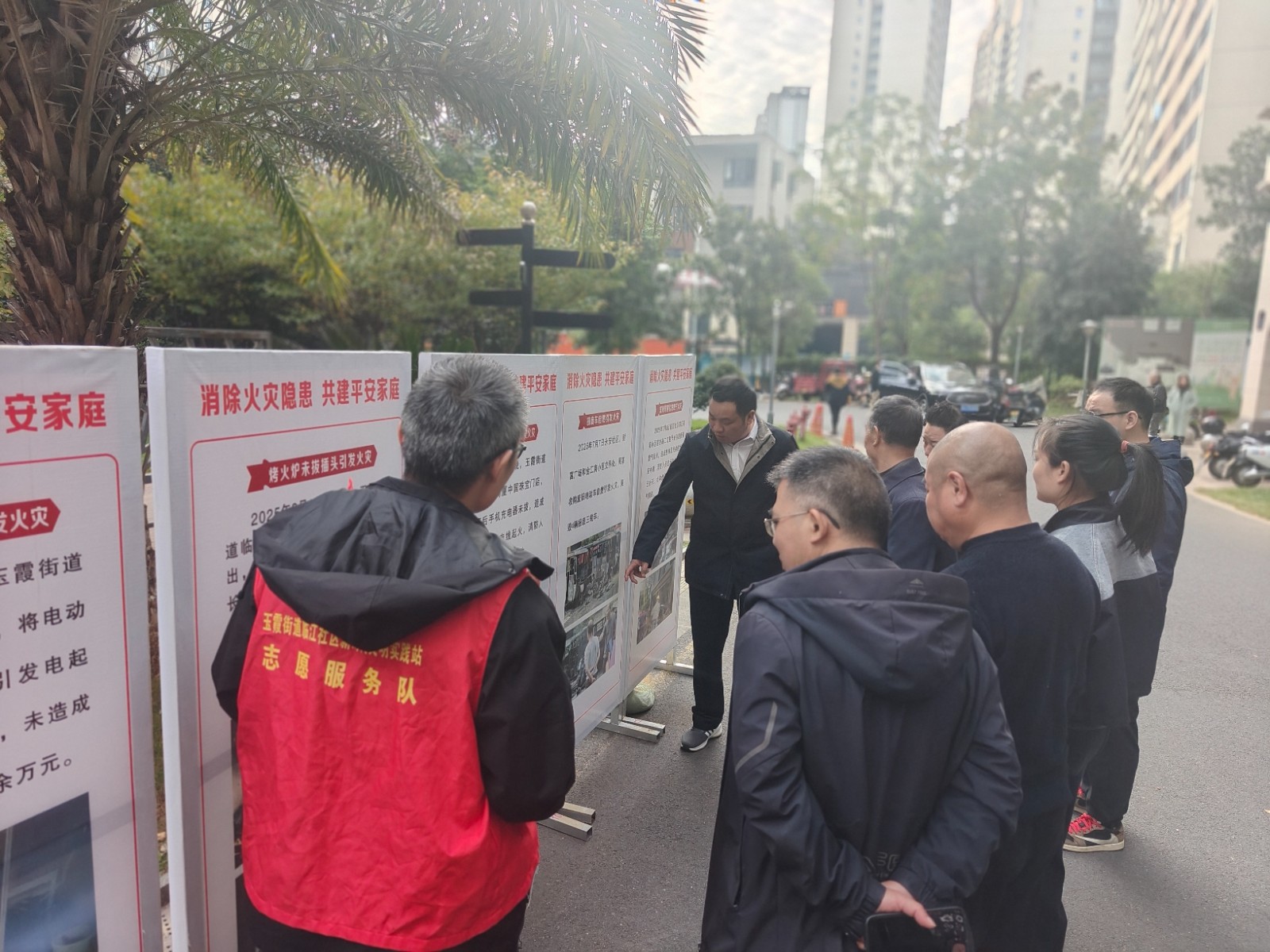 玉霞街道：消防案例“零距离”宣传 织密辖区安全防护网