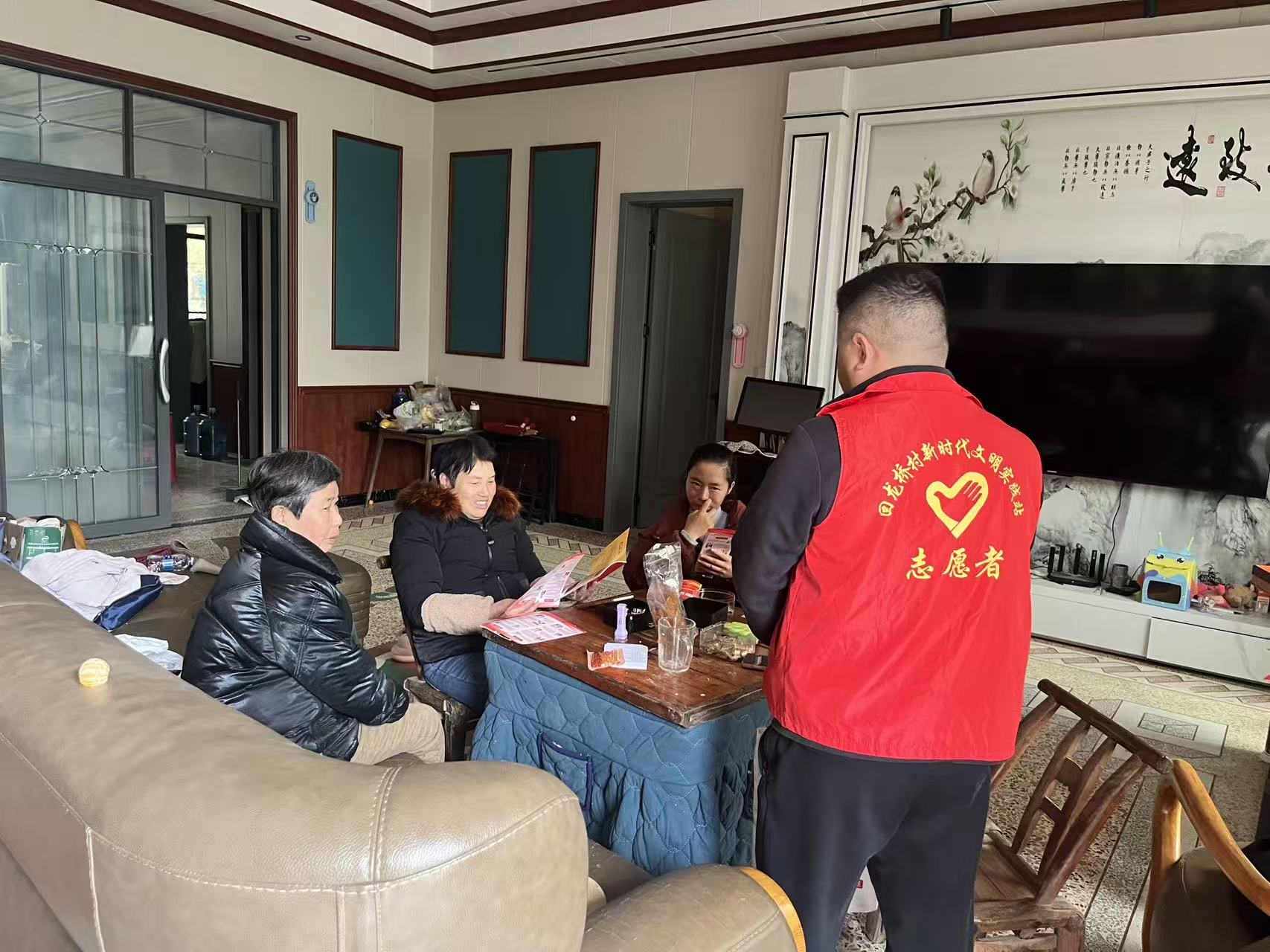 送“宪”上门  “法”入基层