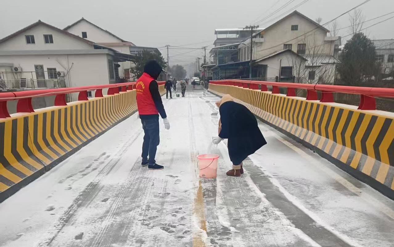 谢家铺镇：积极应对低温雨雪冰冻天气