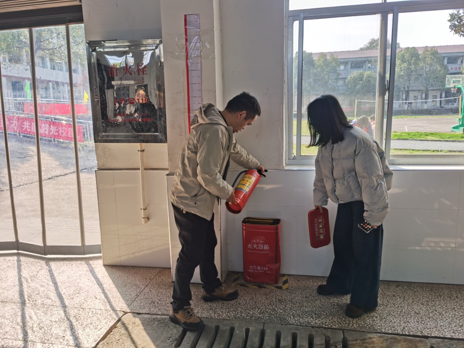 黄土店镇：开展春季开学校园安全检查