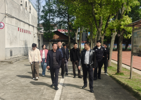 牛鼻滩镇开展校园安全专项检查 筑牢防护屏障