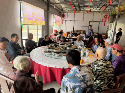 周家店镇：乡贤自发献爱心 五保老人乐享温情