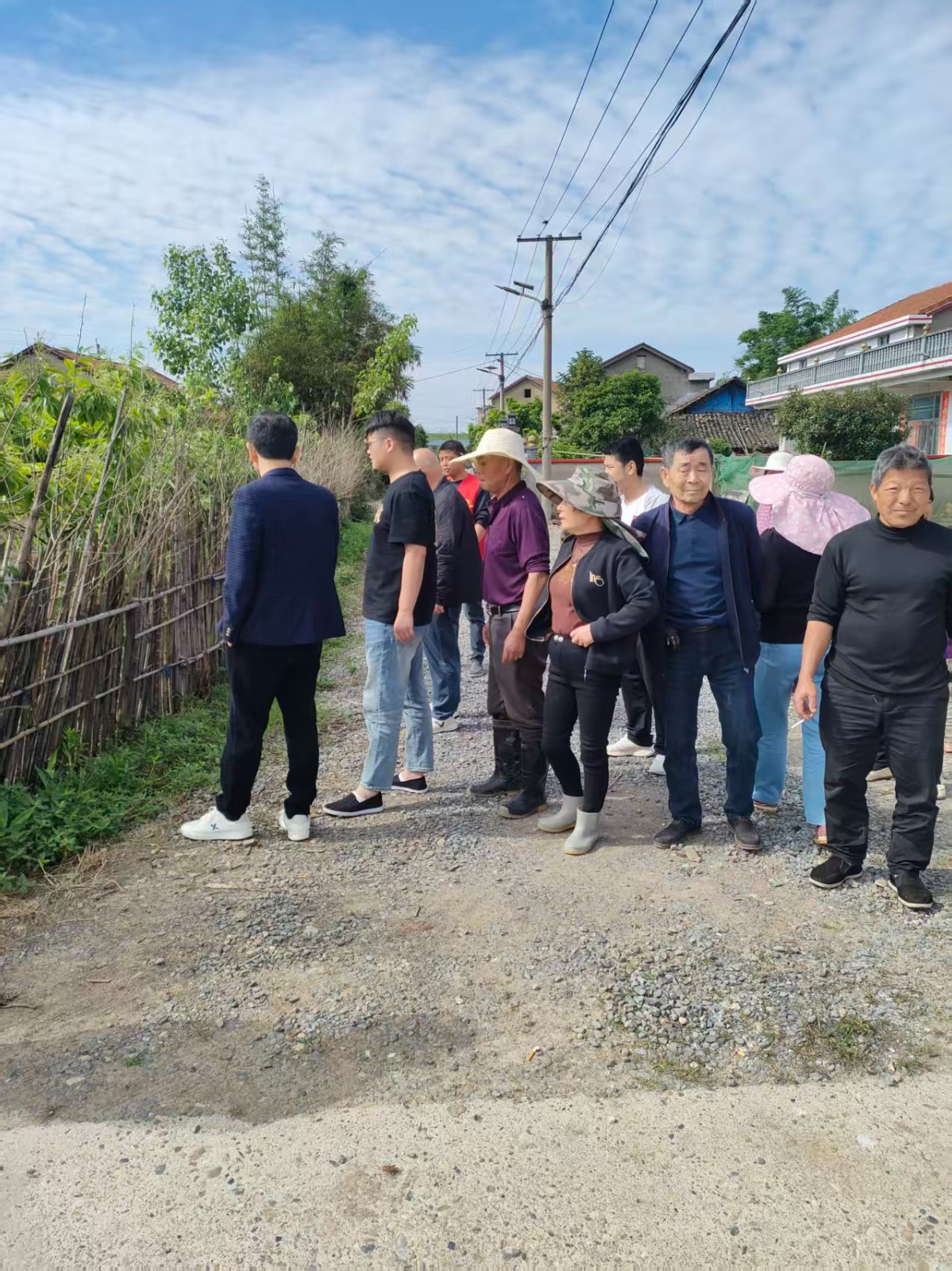 韩公渡镇：多部门联动化解边界纠纷 倾力守护乡村和谐稳定