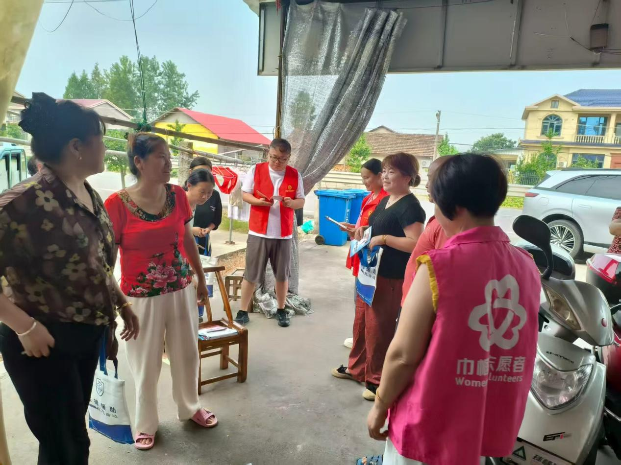 中河口司法所：普法进乡镇，法典入民心