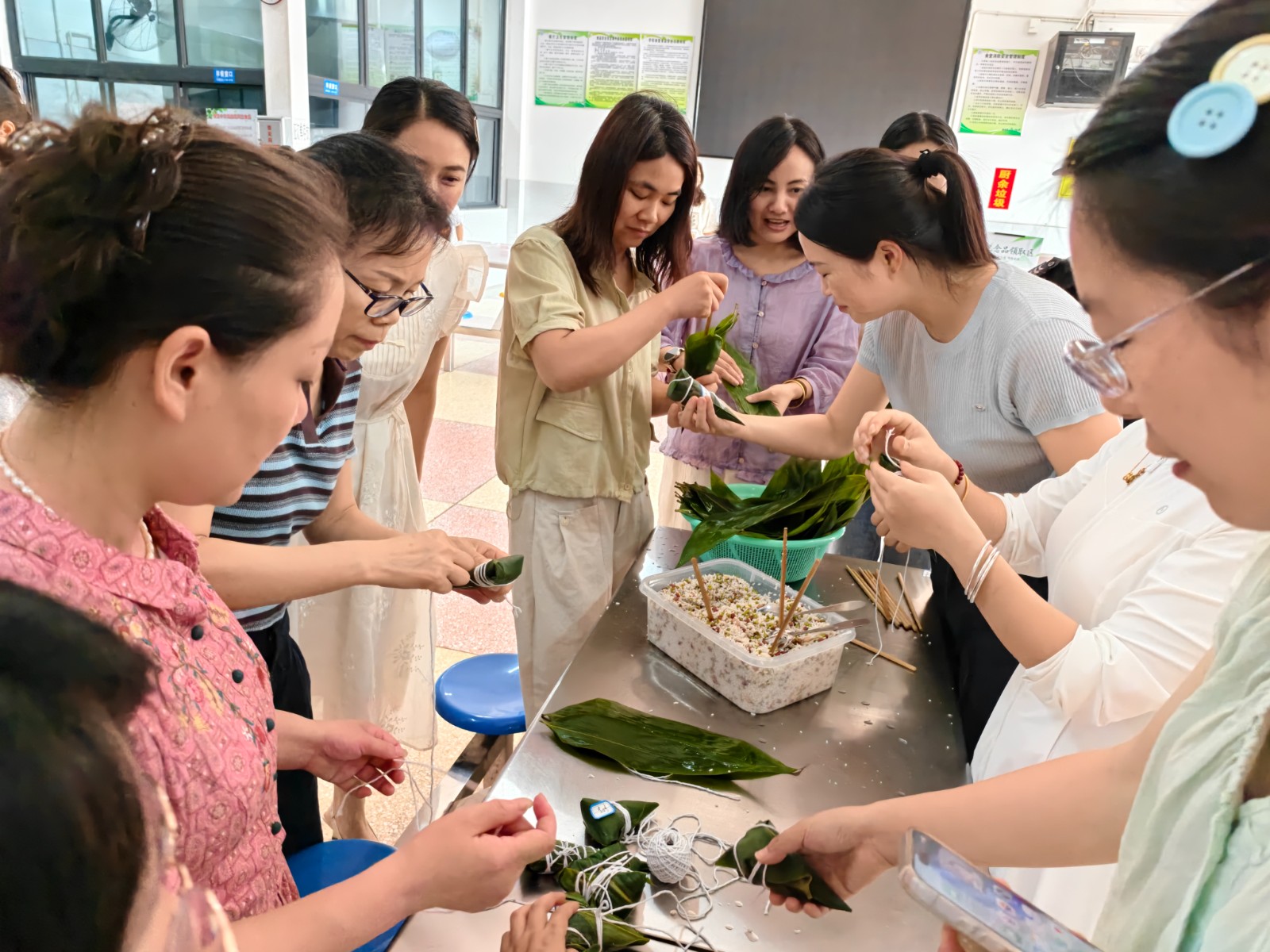 鼎城区永安小学：粽叶飘香迎端午 巧手比拼乐融融