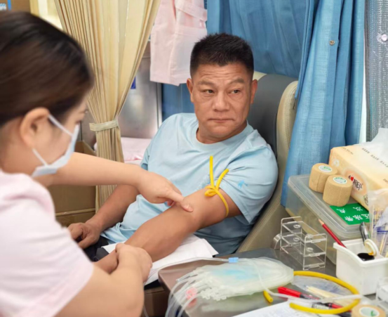 鼎城区疾控中心(区卫监局）：热血赓续十余载 盛夏献血暖人心