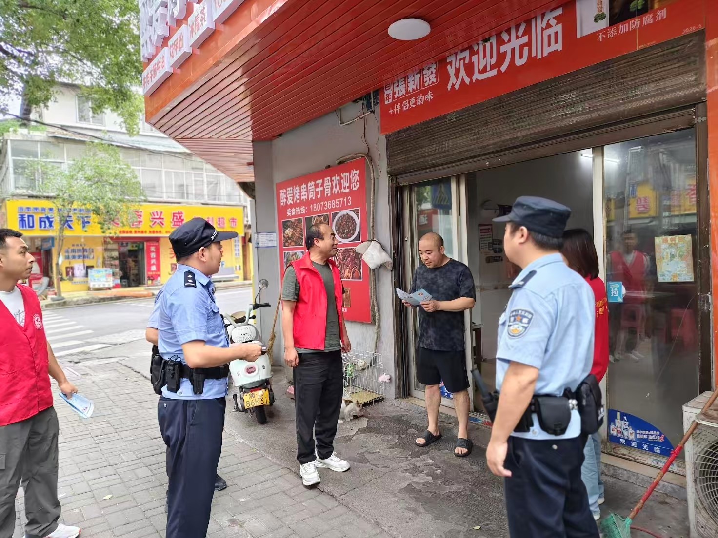 玉霞街道：多部门协同联动 筑牢文明养犬防线